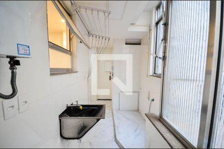 Apartamento à venda com 70m², 2 quartos e sem vaga Apartamento à venda com 70m², 2 quartos e sem vagaÁrea de Serviço