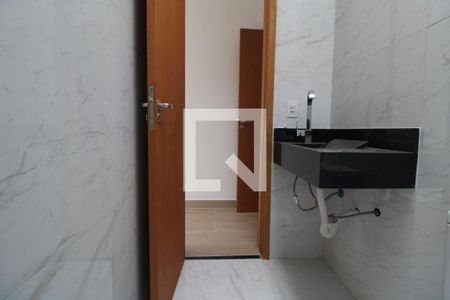 Casa à venda com 108m², 3 quartos e 2 vagasBanheiro Social 