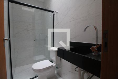 Casa à venda com 108m², 3 quartos e 2 vagasBanheiro da suíte