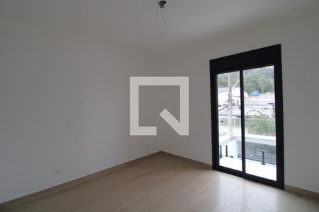 Casa à venda com 108m², 3 quartos e 2 vagasSuíte