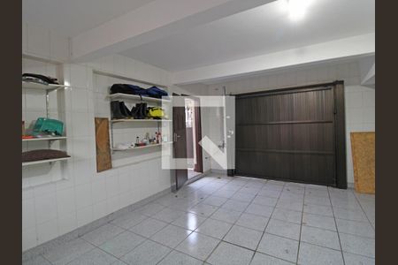 Casa à venda com 416m², 4 quartos e 4 vagas Casa à venda com 416m², 4 quartos e 4 vagasGaragem