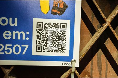 Casa à venda com 152m², 3 quartos e sem vaga Casa à venda com 152m², 3 quartos e sem vagaFachada