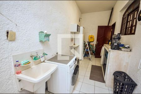 Casa à venda com 152m², 3 quartos e sem vaga Casa à venda com 152m², 3 quartos e sem vagaÁrea de Serviço