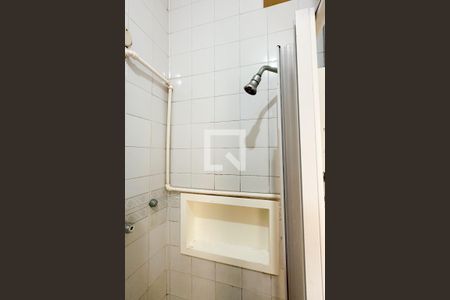 Banheiro de apartamento à venda com 1 quarto, 30m² em Copacabana, Rio de Janeiro