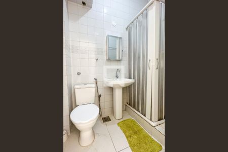 Banheiro de apartamento à venda com 1 quarto, 30m² em Copacabana, Rio de Janeiro
