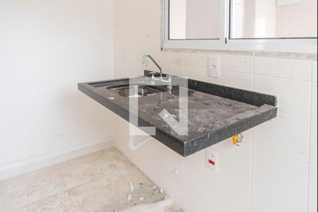 Apartamento à venda com 60m², 2 quartos e 1 vaga Apartamento à venda com 60m², 2 quartos e 1 vagaCozinha e Área de Serviço
