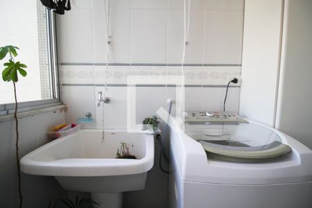 Apartamento à venda com 96m², 2 quartos e 1 vagaÁrea de Serviço