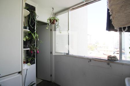 Apartamento à venda com 96m², 2 quartos e 1 vagaÁrea de Serviço