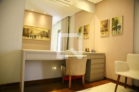 Apartamento para alugar com 230m², 4 quartos e 3 vagasSuíte 1