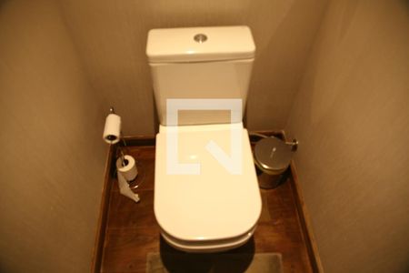 Apartamento para alugar com 230m², 4 quartos e 3 vagasLavabo