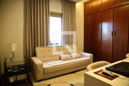 Apartamento para alugar com 230m², 4 quartos e 3 vagasSuíte 2