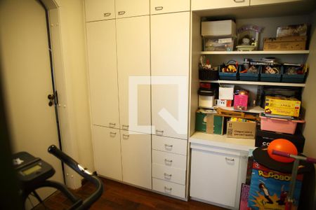 Apartamento para alugar com 230m², 4 quartos e 3 vagasQuarto Serviço