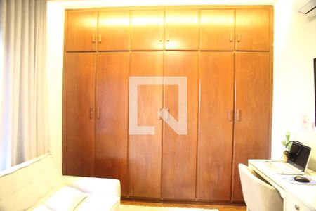 Apartamento para alugar com 230m², 4 quartos e 3 vagasSuíte 2