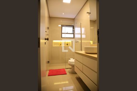 Apartamento para alugar com 230m², 4 quartos e 3 vagasBanheiro da Suíte 2