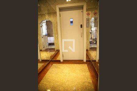 Apartamento para alugar com 230m², 4 quartos e 3 vagasHall de Entrada