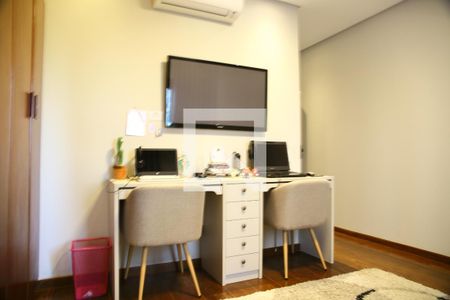 Apartamento para alugar com 230m², 4 quartos e 3 vagasSuíte 2