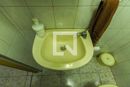 Casa à venda com 117m², 3 quartos e 1 vaga Casa à venda com 117m², 3 quartos e 1 vagaÁrea de serviço - Banheiro