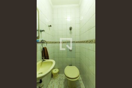 Casa à venda com 117m², 3 quartos e 1 vaga Casa à venda com 117m², 3 quartos e 1 vagaÁrea de serviço - Banheiro