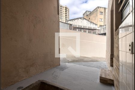 Casa para alugar com 80m², 2 quartos e 1 vaga Casa para alugar com 80m², 2 quartos e 1 vagaLavanderia