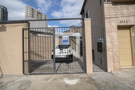 Casa para alugar com 80m², 2 quartos e 1 vaga Casa para alugar com 80m², 2 quartos e 1 vagaFachada