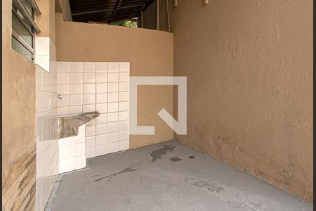 Casa para alugar com 80m², 2 quartos e 1 vaga Casa para alugar com 80m², 2 quartos e 1 vagaLavanderia