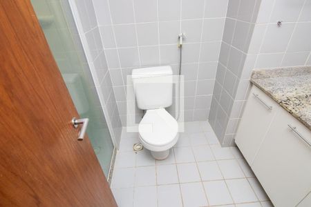 Banheiro quarto 1 de apartamento à venda com 2 quartos, 82m² em Barra da Tijuca, Rio de Janeiro