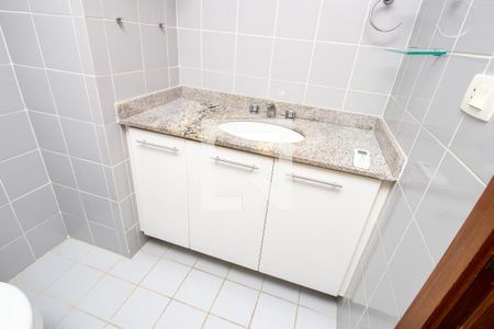 Banheiro quarto 1 de apartamento à venda com 2 quartos, 82m² em Barra da Tijuca, Rio de Janeiro