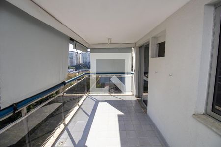 Apartamento à venda com 82m², 2 quartos e 1 vagaVaranda