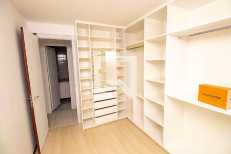 Apartamento à venda com 82m², 2 quartos e 1 vagaQuarto 2