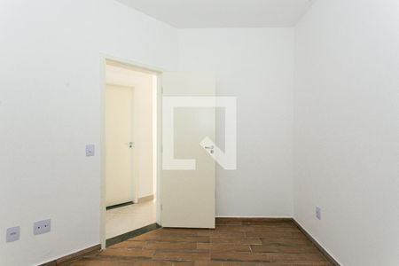 Quarto 1 de apartamento para alugar com 2 quartos, 42m² em Jardim Brasilia, São Paulo