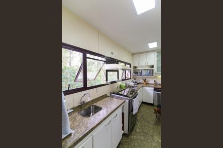 Apartamento à venda com 267m², 4 quartos e 4 vagas Apartamento à venda com 267m², 4 quartos e 4 vagasCozinha