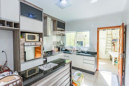 Casa à venda com 130m², 3 quartos e 2 vagas Casa à venda com 130m², 3 quartos e 2 vagasCozinha