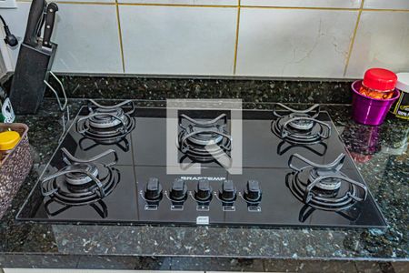 Casa à venda com 130m², 3 quartos e 2 vagas Casa à venda com 130m², 3 quartos e 2 vagasCozinha