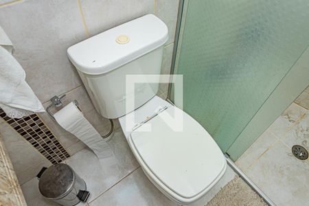 Casa à venda com 130m², 3 quartos e 2 vagas Casa à venda com 130m², 3 quartos e 2 vagasBanheiro suite 1