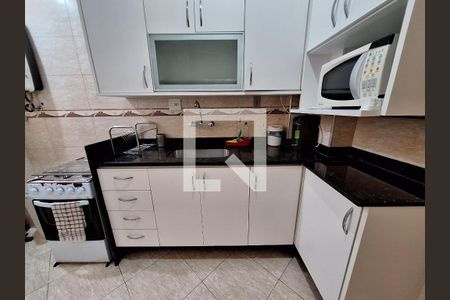 Apartamento à venda com 65m², 2 quartos e sem vagaCozinha