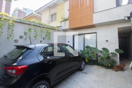 Casa à venda com 160m², 3 quartos e 1 vaga Casa à venda com 160m², 3 quartos e 1 vagaGaragem