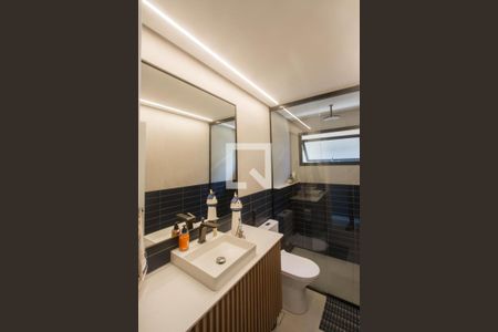 Casa à venda com 160m², 3 quartos e 1 vaga Casa à venda com 160m², 3 quartos e 1 vagaBanheiro