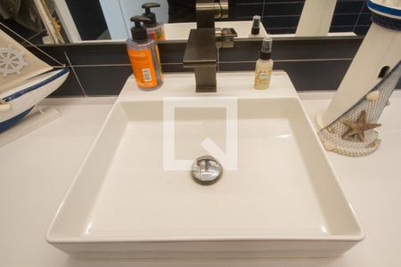 Casa à venda com 160m², 3 quartos e 1 vaga Casa à venda com 160m², 3 quartos e 1 vagaBanheiro