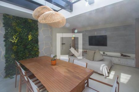 Casa à venda com 160m², 3 quartos e 1 vaga Casa à venda com 160m², 3 quartos e 1 vagaEspaço Gourmet