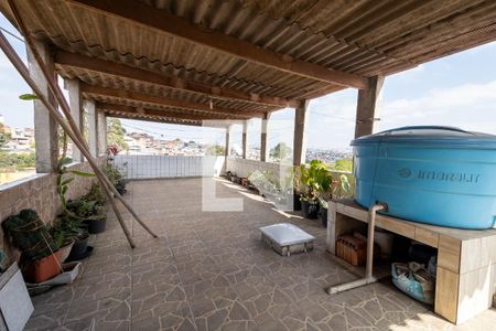 Casa à venda com 80m², 2 quartos e sem vagaCobertura