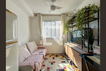 Sala/Cozinha de apartamento para alugar com 2 quartos, 32m² em Piqueri, São Paulo