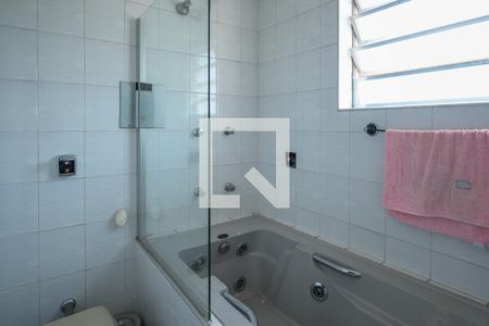 Casa à venda com 220m², 3 quartos e 3 vagasSuite Quarto 1