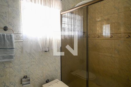 Casa à venda com 220m², 3 quartos e 3 vagasBanheiro Social 1