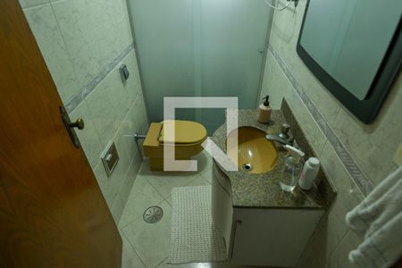 Casa à venda com 220m², 3 quartos e 3 vagasBanheiro Social 2