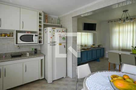 Casa à venda com 220m², 3 quartos e 3 vagasCozinha