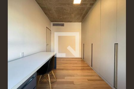 Apartamento à venda com 247m², 2 quartos e 2 vagas