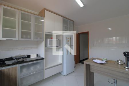 Casa à venda com 118m², 3 quartos e 2 vagasCozinha