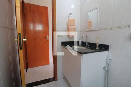 Casa à venda com 118m², 3 quartos e 2 vagasBanheiro da suíte