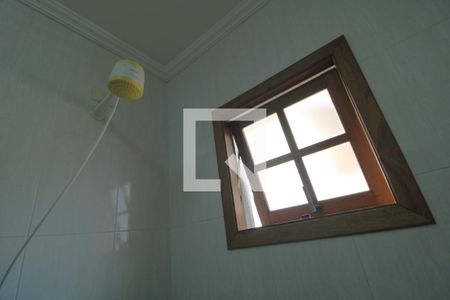 Casa à venda com 118m², 3 quartos e 2 vagasChuveiro banheiro da suíte