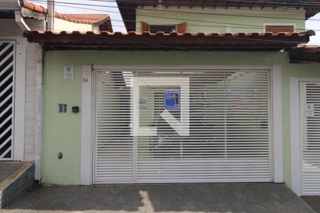 Casa à venda com 118m², 3 quartos e 2 vagasFachada